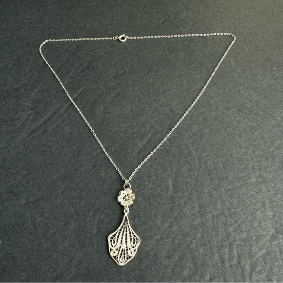 Vintage Filigree Sterling Silver Necklace Art Nouveau Style Pendant Lacemade - Picture 6 of 10